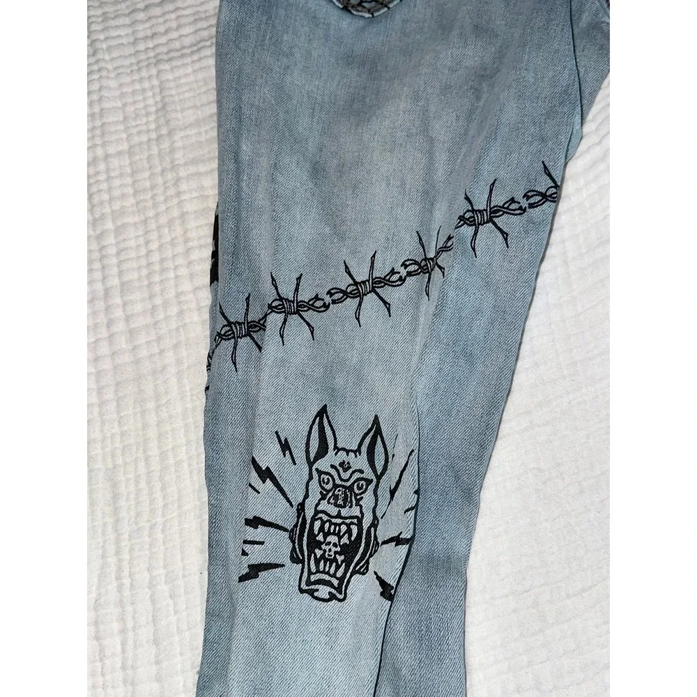 NINTH ROGUE HALL  Slim Distressed Graphic‎ Print Jeans Women's